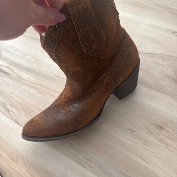 Idyllwind swagger bootie 7” - Picture 2 of 3